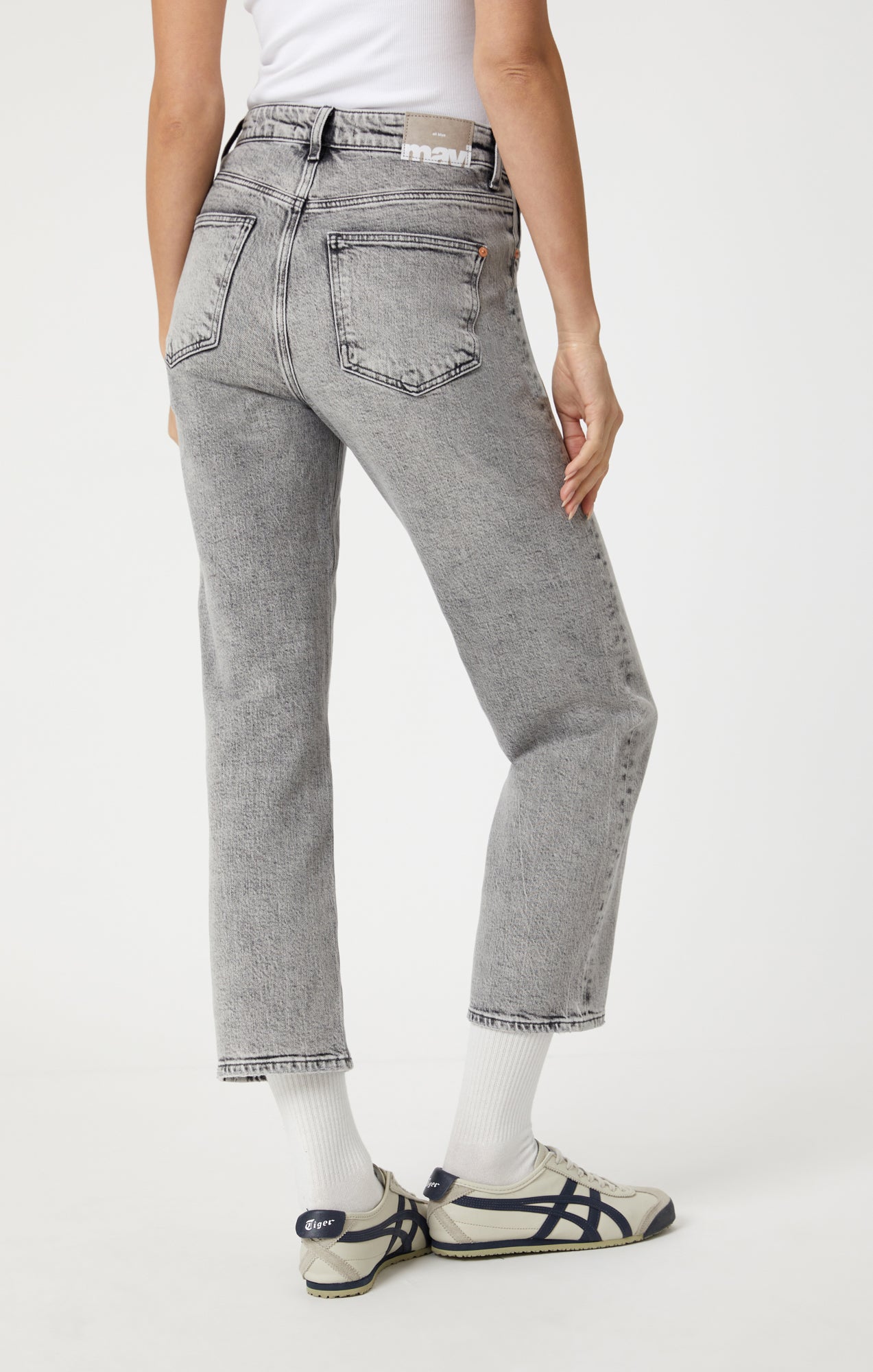 SAVANNAH STRAIGHT LEG IN SMOKE RECYCLED BLUE - Mavi Jeans