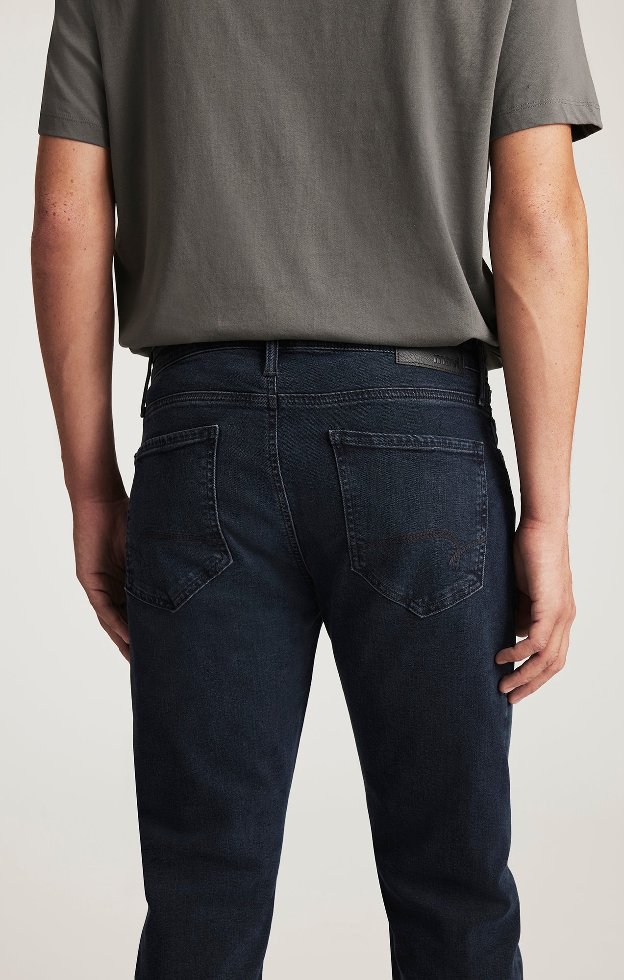 MARCUS SLIM STRAIGHT LEG IN INK WILLIAMSBURG - Mavi Jeans
