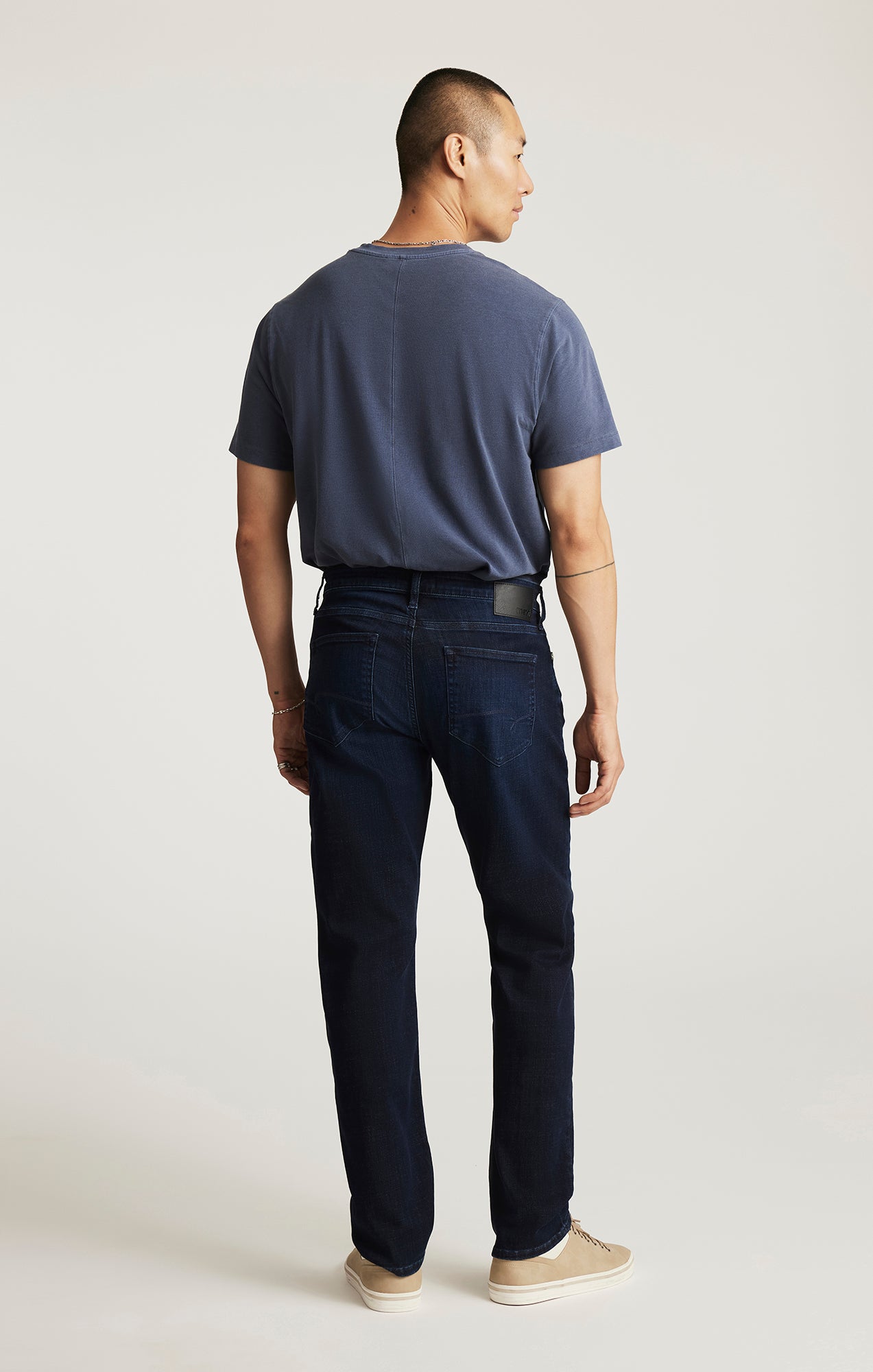 MARCUS SLIM STRAIGHT LEG IN DEEP BRUSHED FEATHER BLUE - Mavi Jeans