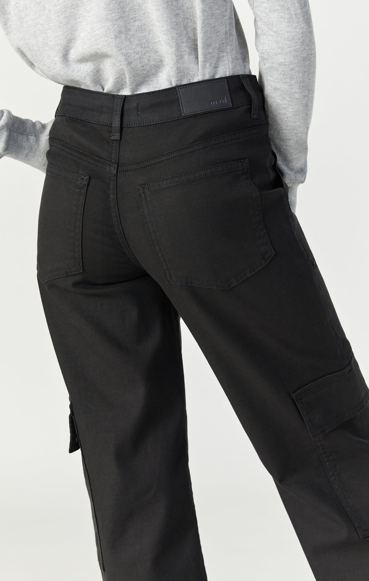 ALVA STRAIGHT CARGO IN BLACK LUXE TWILL - Mavi Jeans
