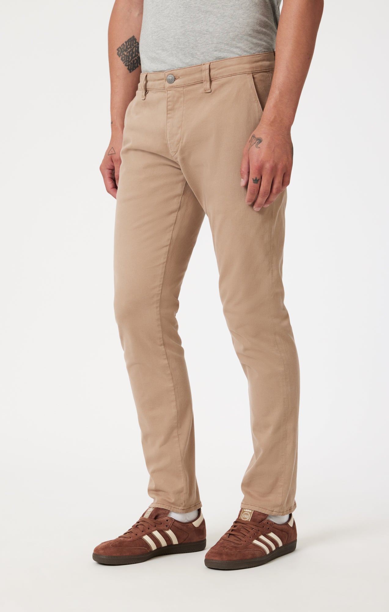 JOHNNY SLIM CHINO IN SAND CASUAL TWILL - Mavi Jeans