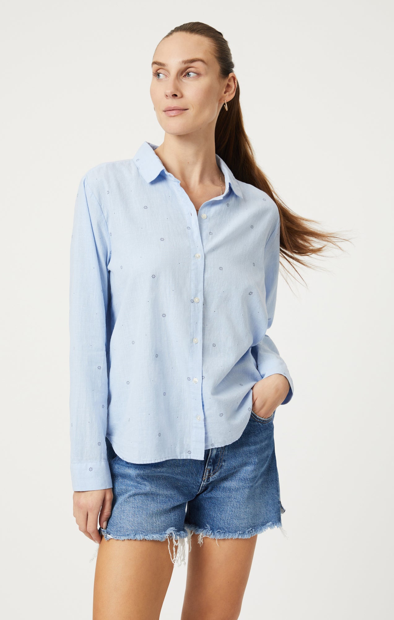 BUTTON-UP LONG SLEEVE SHIRT IN NAVY FLOWER DOT PRINT - Mavi Jeans