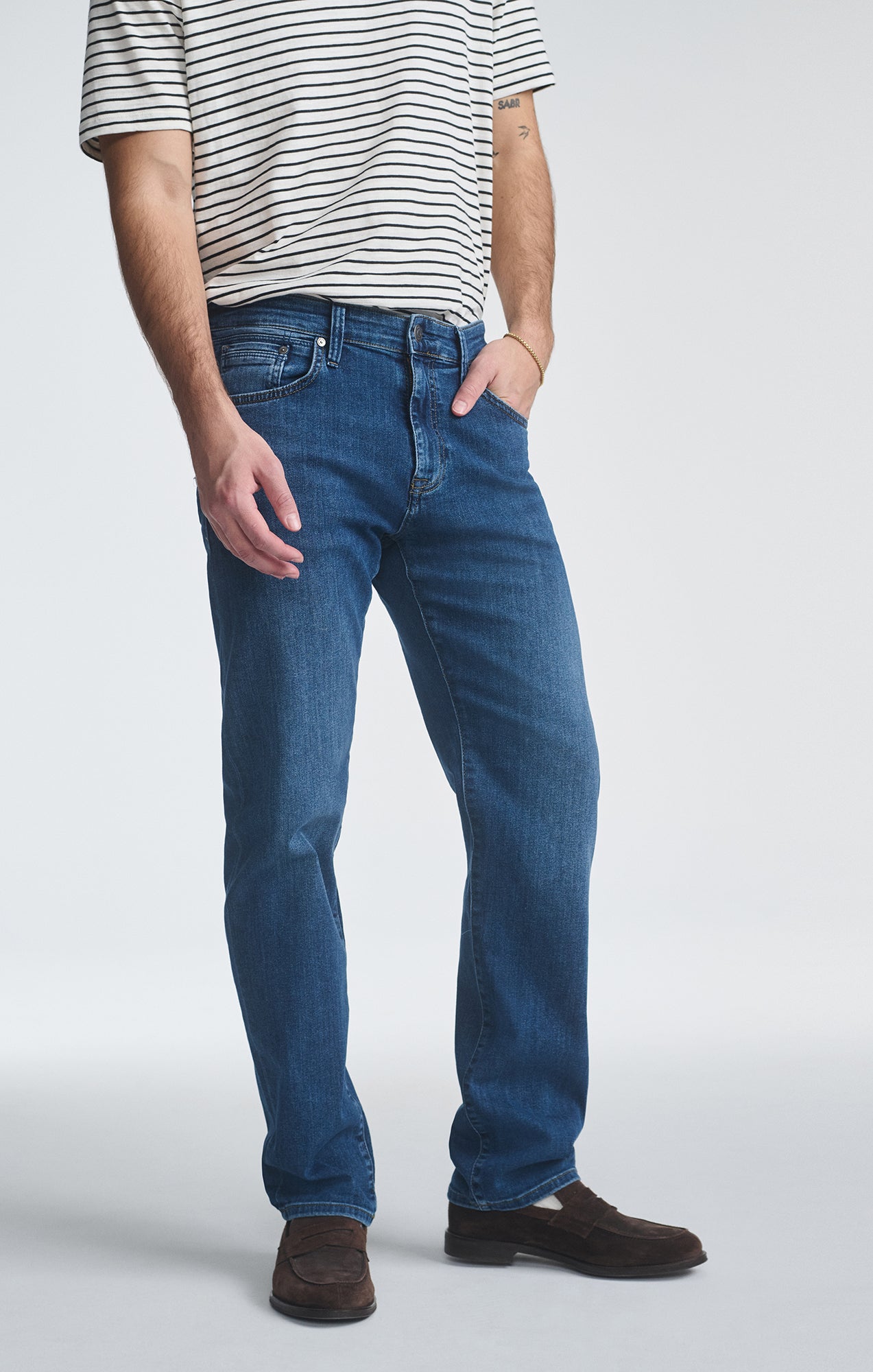 ZACH STRAIGHT LEG IN DEEP BRUSHED WILLIAMSBURG - Mavi Jeans