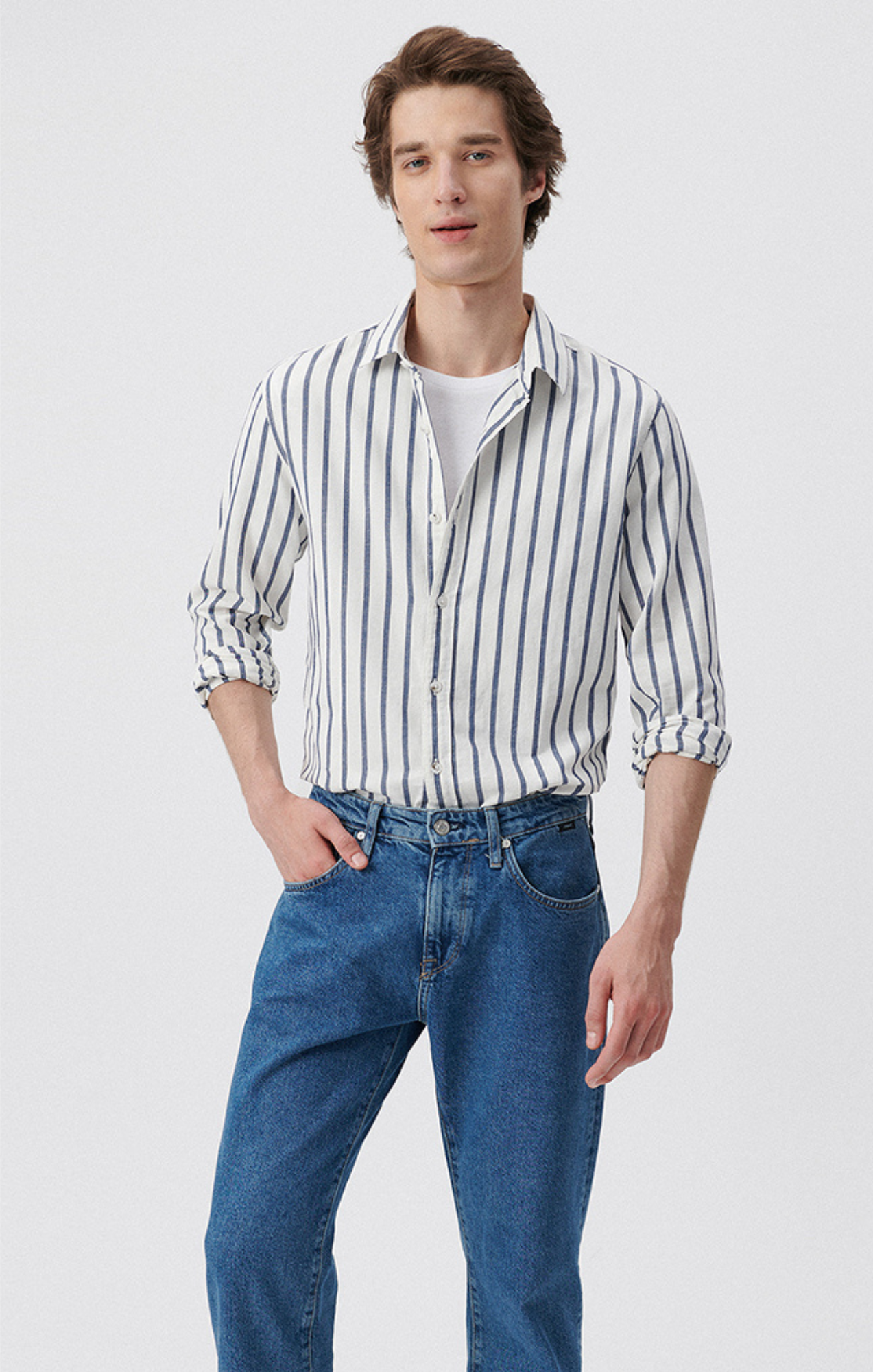 Jeans with a white stripe online