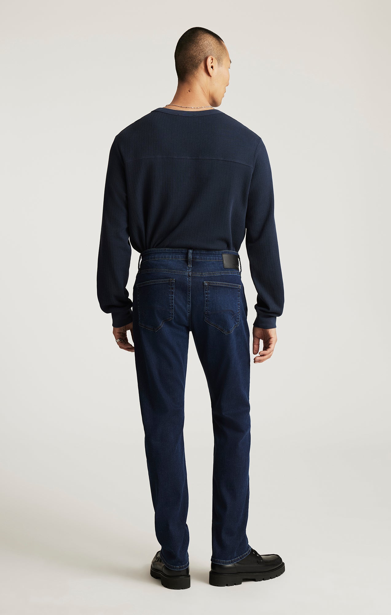 MARCUS SLIM STRAIGHT LEG IN MIDNIGHT SUPERMOVE - Mavi Jeans