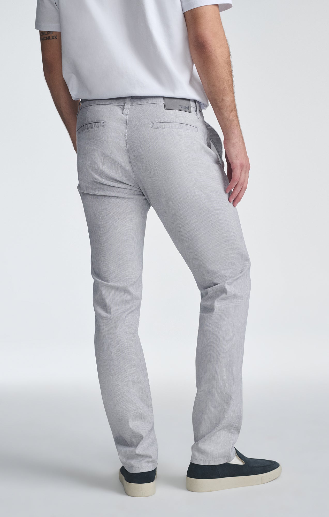 MILTON SLIM STRAIGHT CHINO IN LIGHT GREY LINEN STRIPE - Mavi Jeans