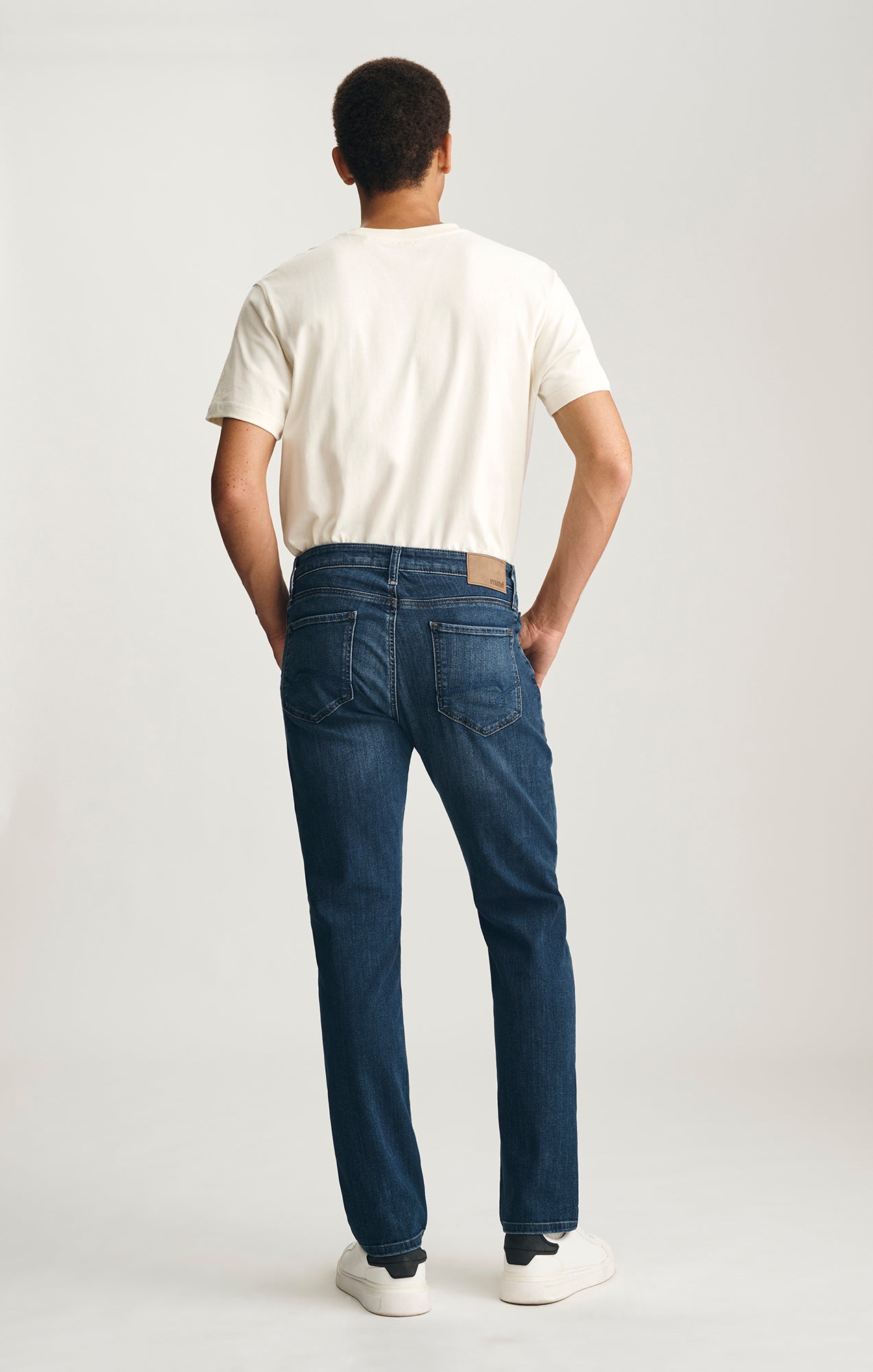 MARCUS SLIM STRAIGHT LEG IN OCEAN WILLIAMSBURG - Mavi Jeans