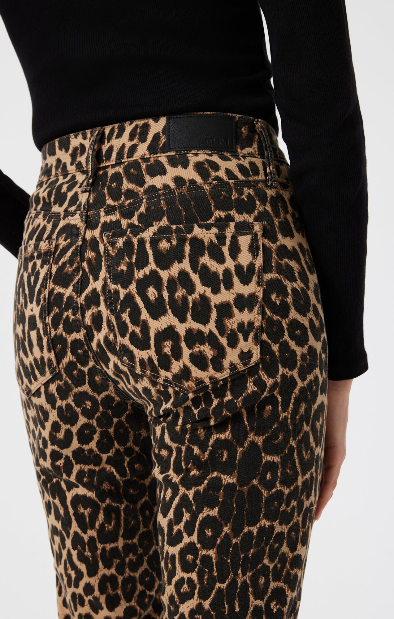 ANIKA CROP FLARE IN LEOPARD DENIM - Mavi Jeans