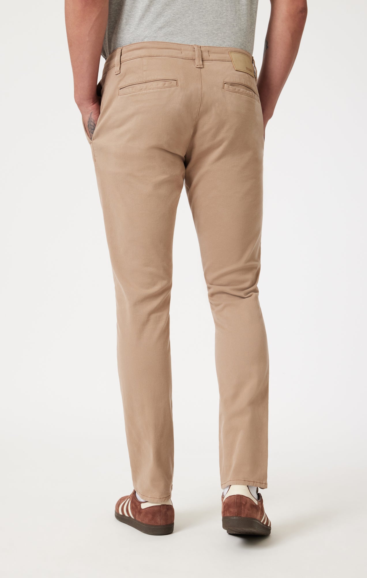 JOHNNY SLIM CHINO IN SAND CASUAL TWILL - Mavi Jeans