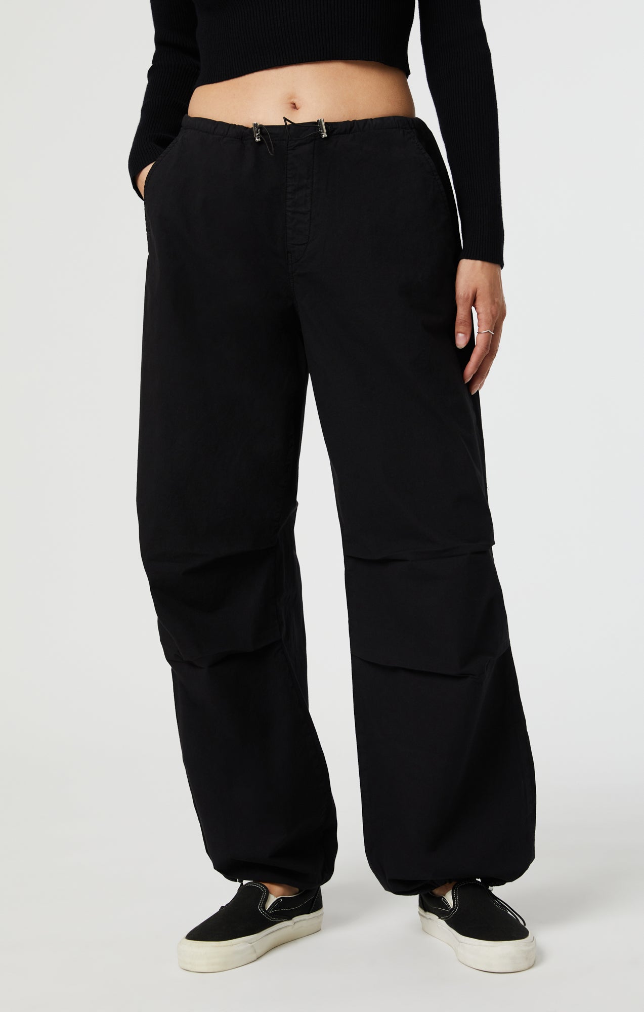 HILL PARACHUTE PANTS IN DARK SMOKE MOVE - Mavi Jeans