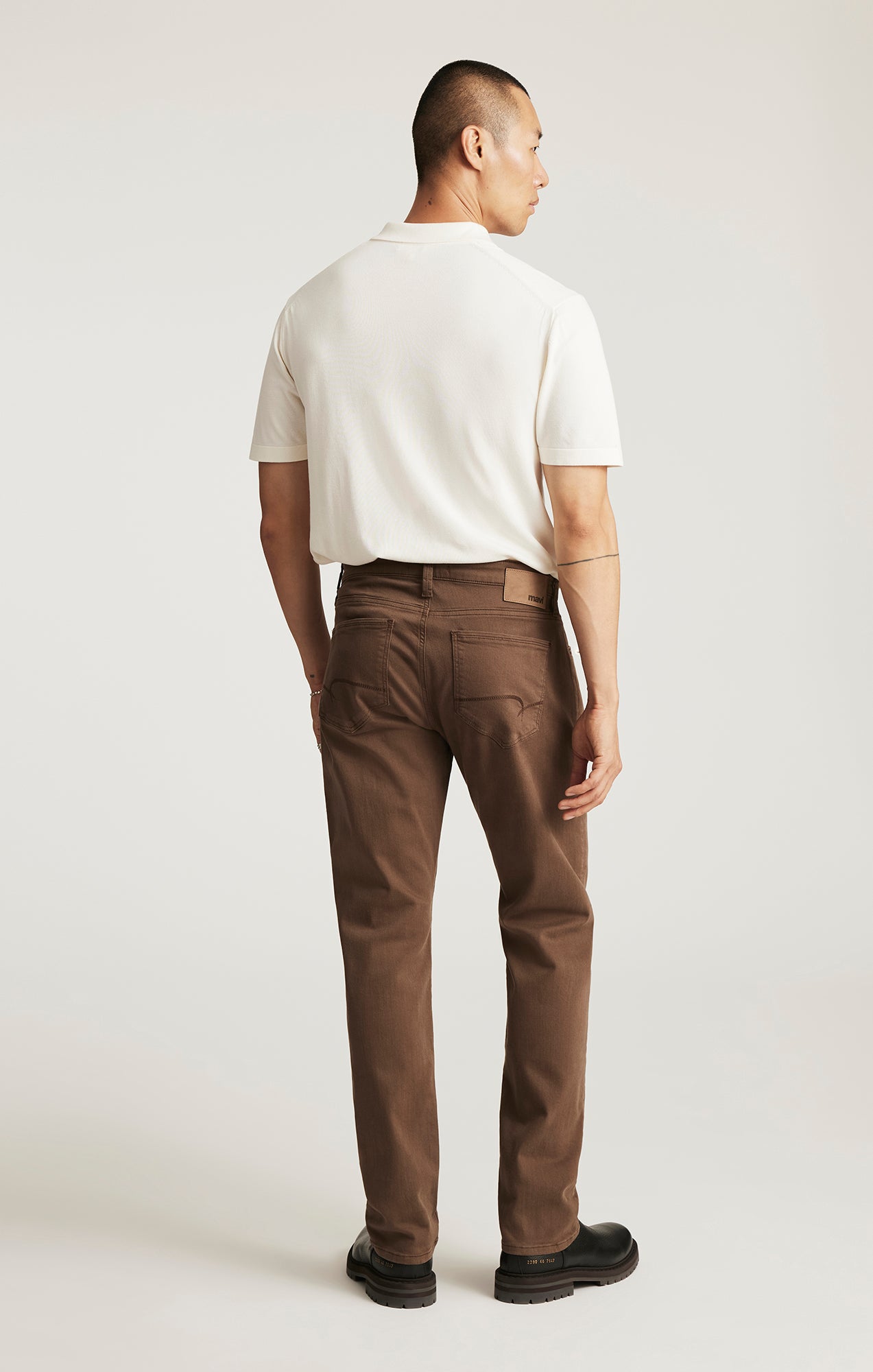 MARCUS SLIM STRAIGHT LEG IN MOCHA SUPERMOVE - Mavi Jeans