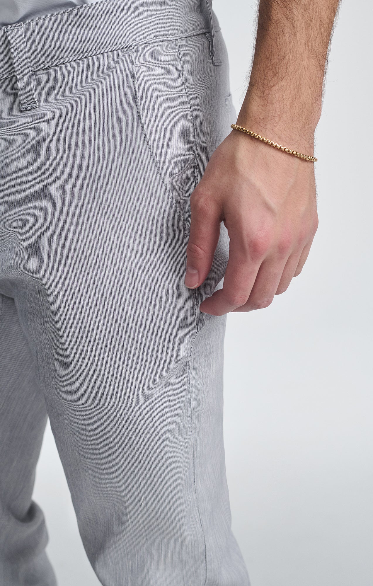 MILTON SLIM STRAIGHT CHINO IN LIGHT GREY LINEN STRIPE - Mavi Jeans