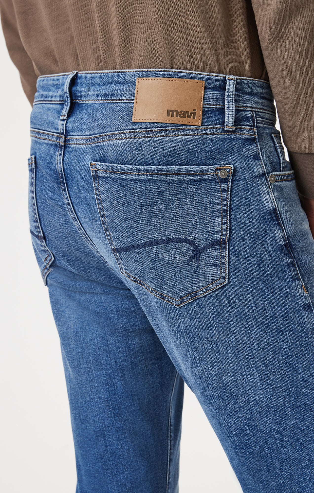 MARCUS SLIM STRAIGHT LEG IN USED WILLIAMSBURG - Mavi Jeans