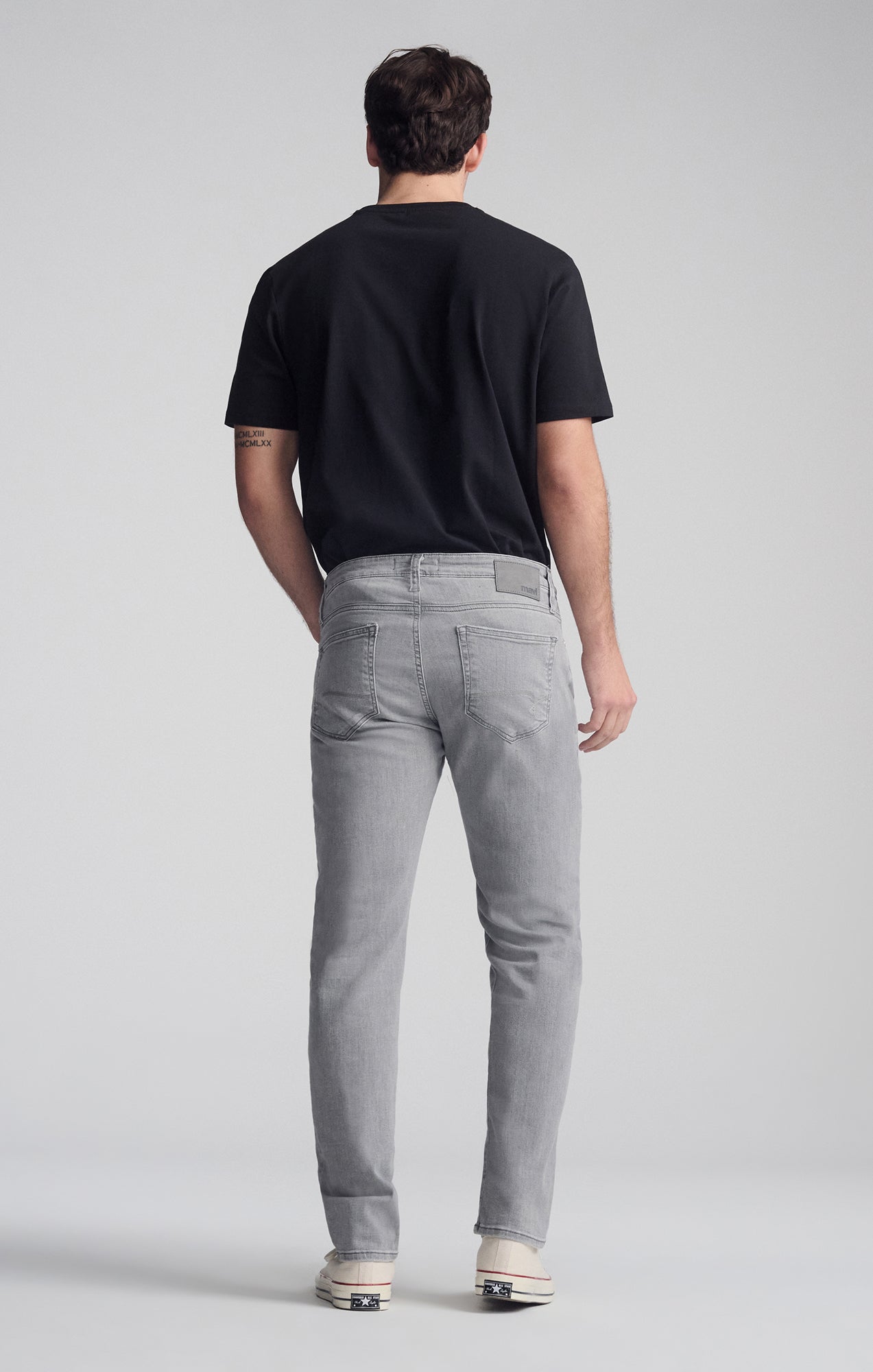 MARCUS SLIM STRAIGHT LEG IN ICE GREY FEATHER BLUE - Mavi Jeans