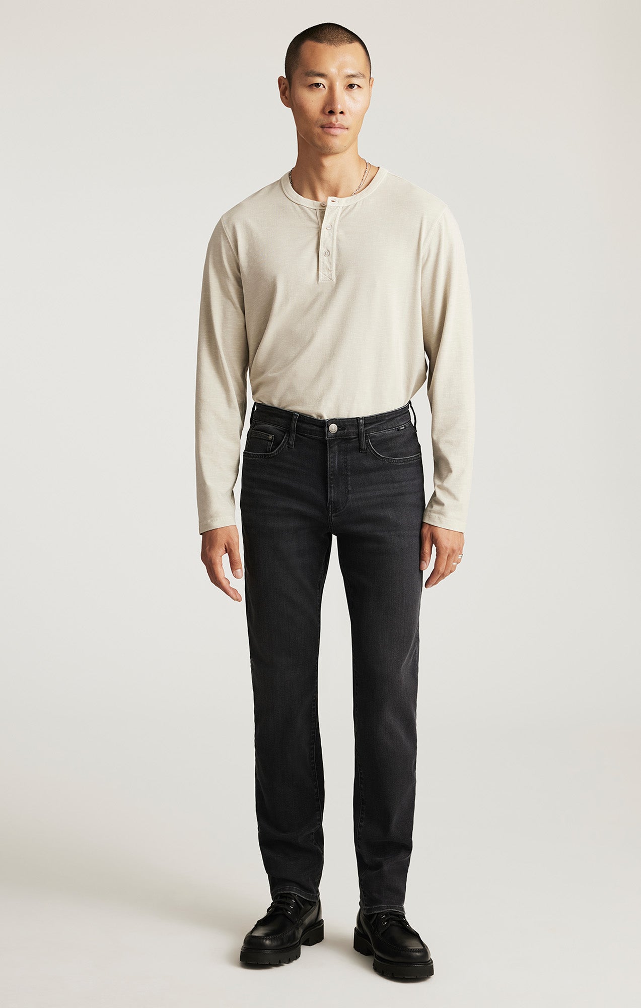 STEVE ATHLETIC FIT IN DARK SMOKE SUPERMOVE - Mavi Jeans