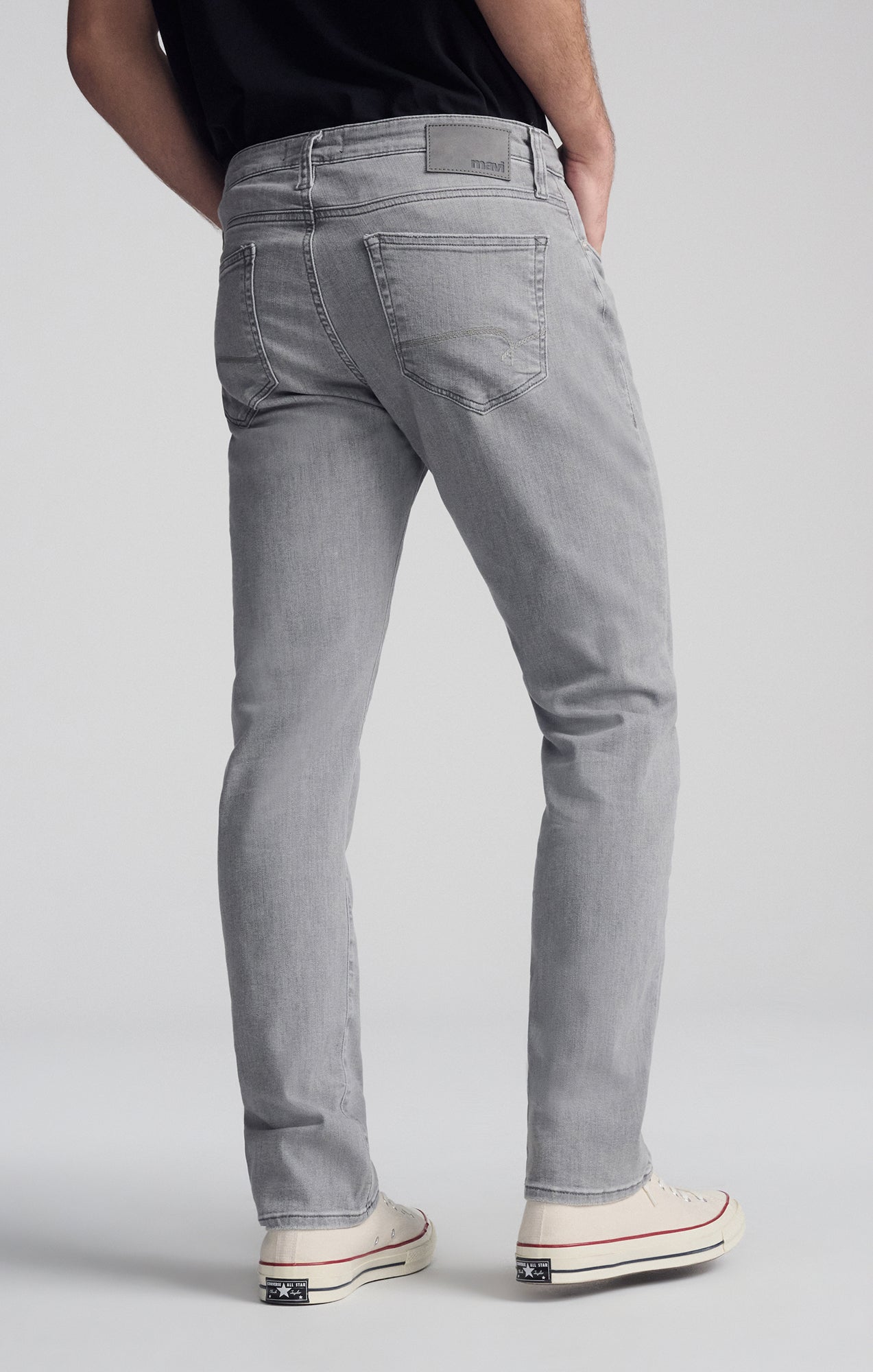 MARCUS SLIM STRAIGHT LEG IN ICE GREY FEATHER BLUE - Mavi Jeans