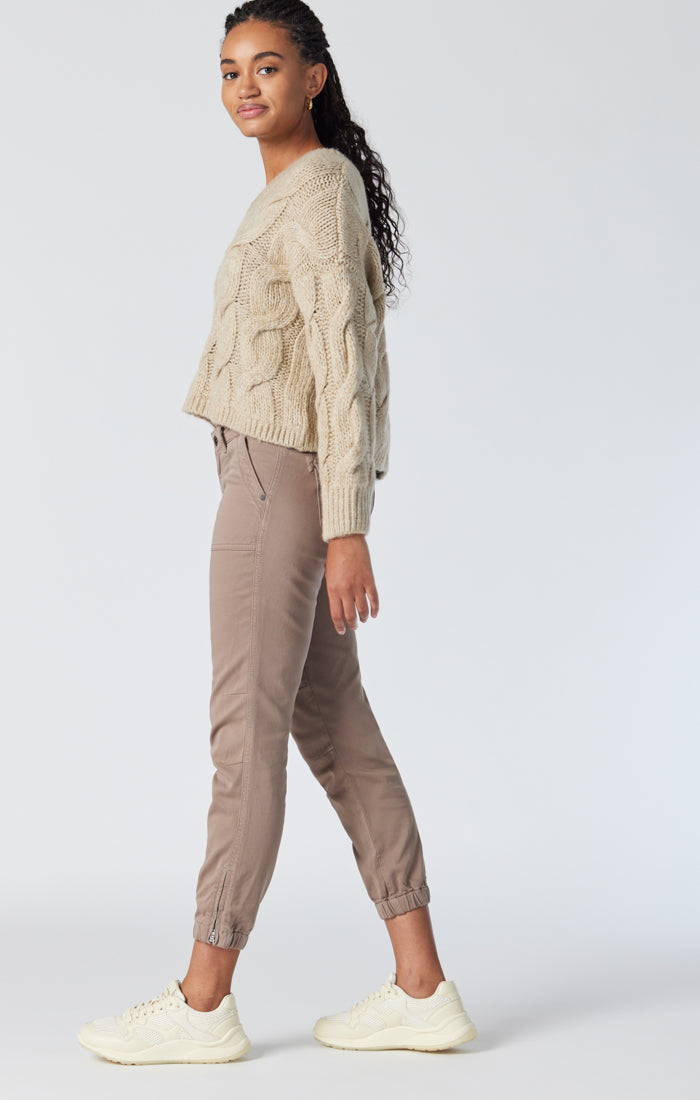 IVY SLIM CARGO IN FUNGI CASUAL COMFORT - Mavi Jeans