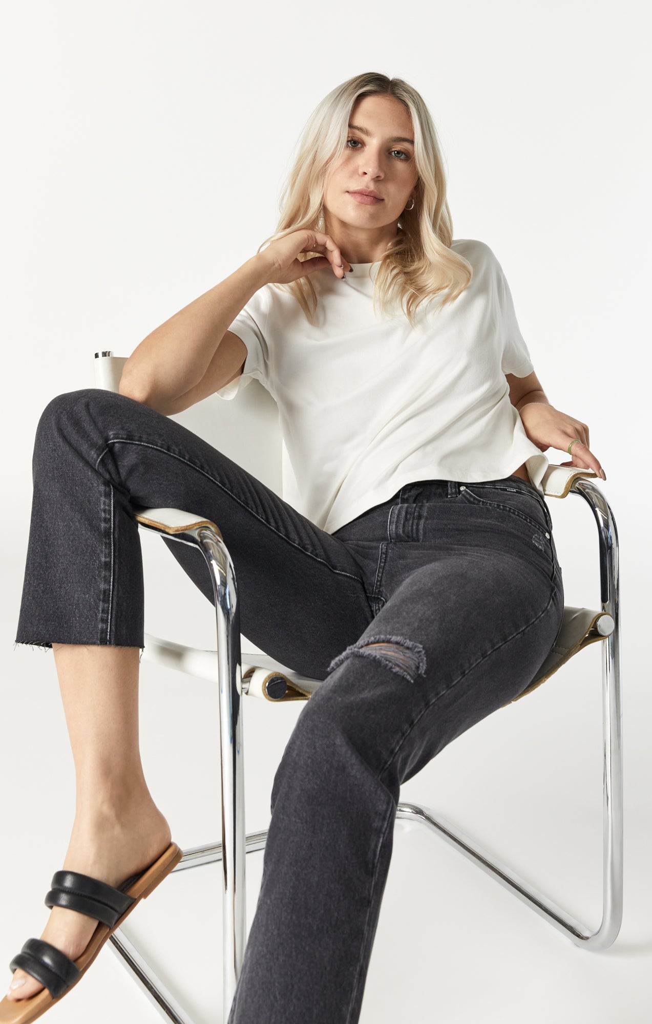 Mavi Women's Paris Straight Leg Jeans In Deep Brushed Indigo Shape