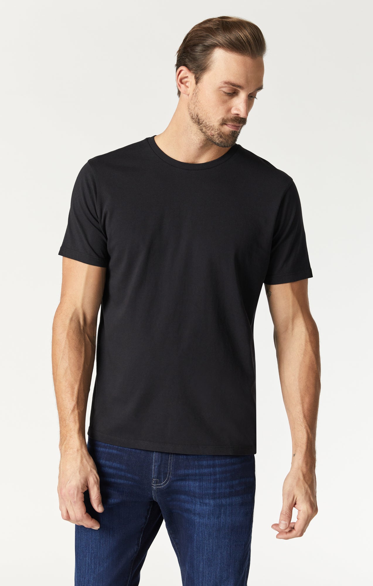 Fashion Plain Round-Neck Black Shirt