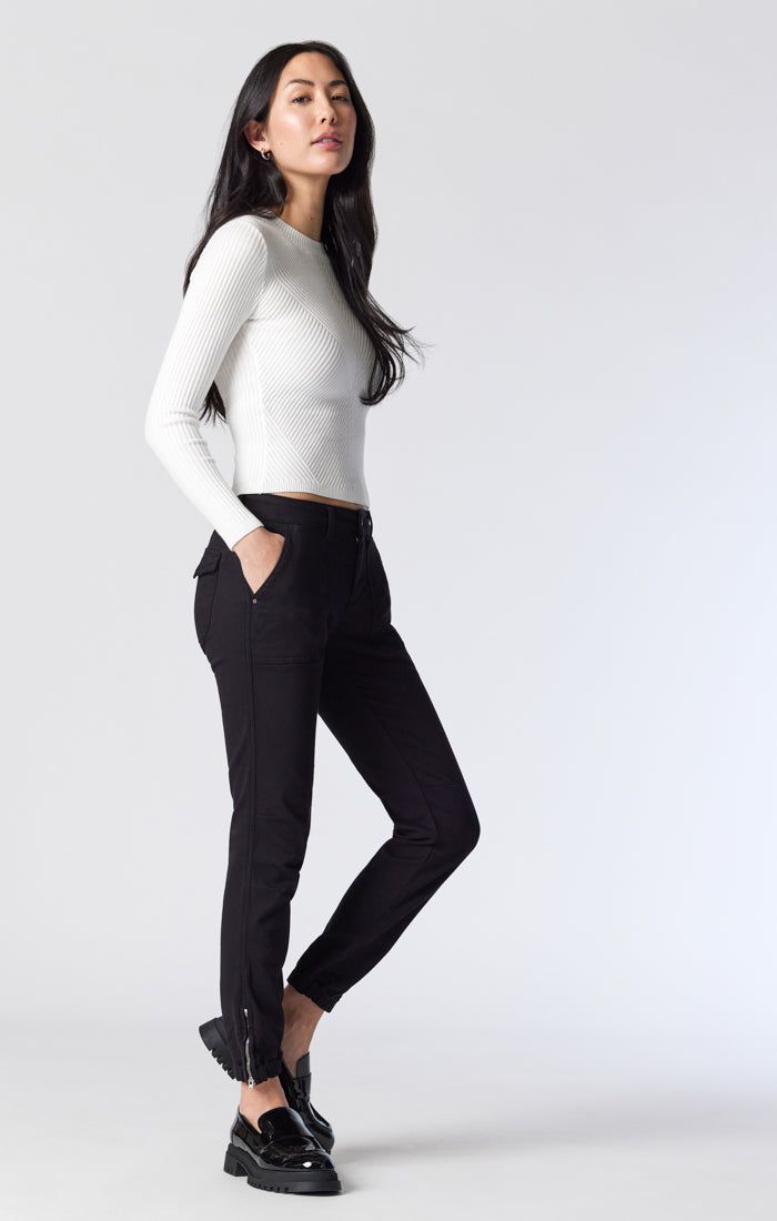 IVY SLIM CARGO PANTS IN BLACK TWILL - Mavi Jeans