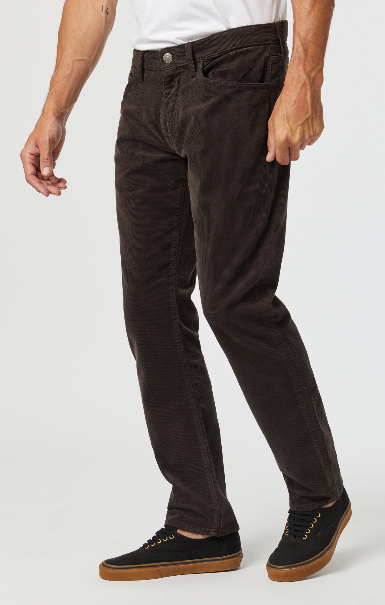 MARCUS SLIM STRAIGHT LEG IN ESPRESSO CORD - Mavi Jeans