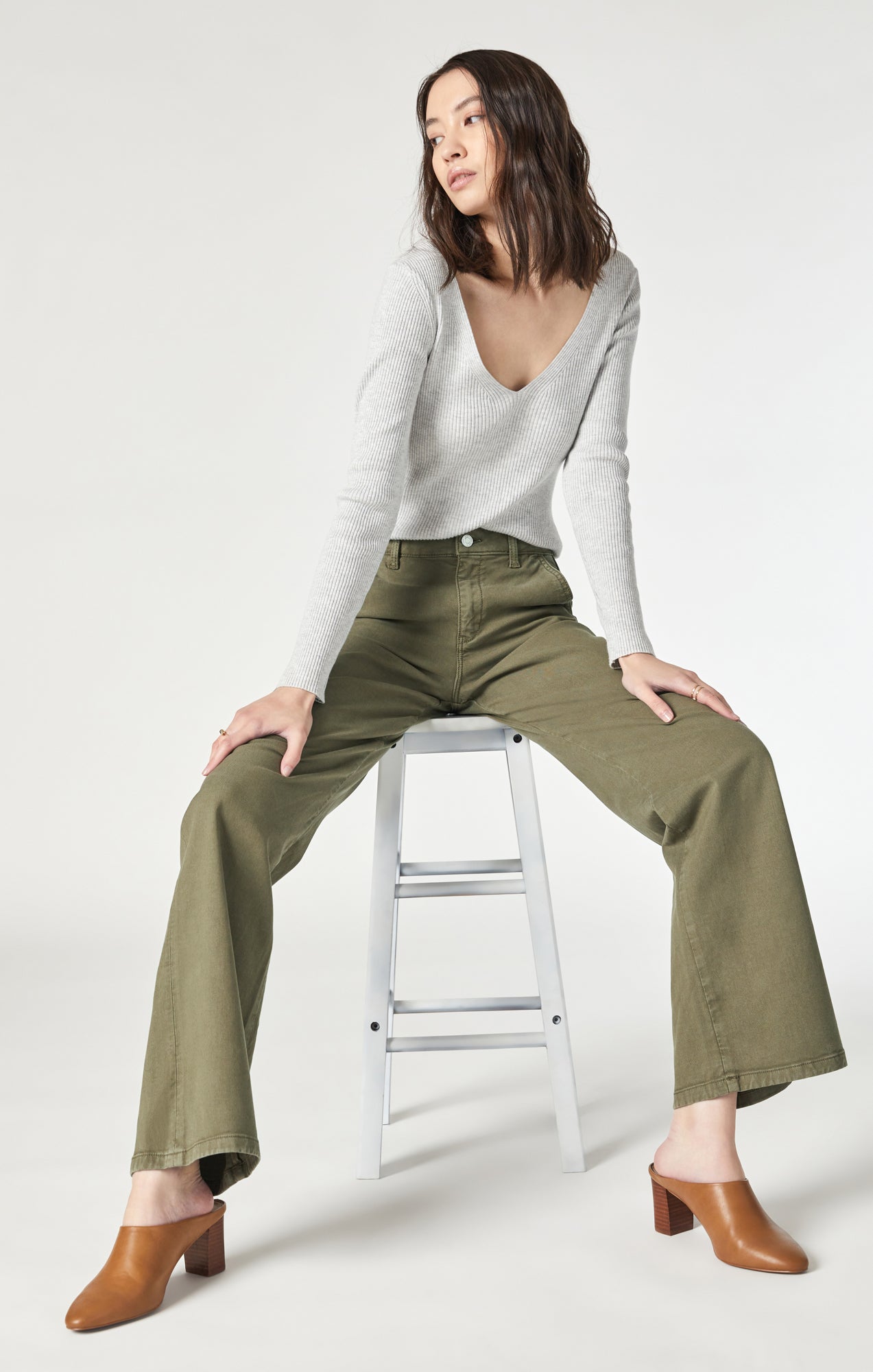 MIRACLE WIDE LEG IN KHAKI GREEN LUXE TWILL - Mavi Jeans