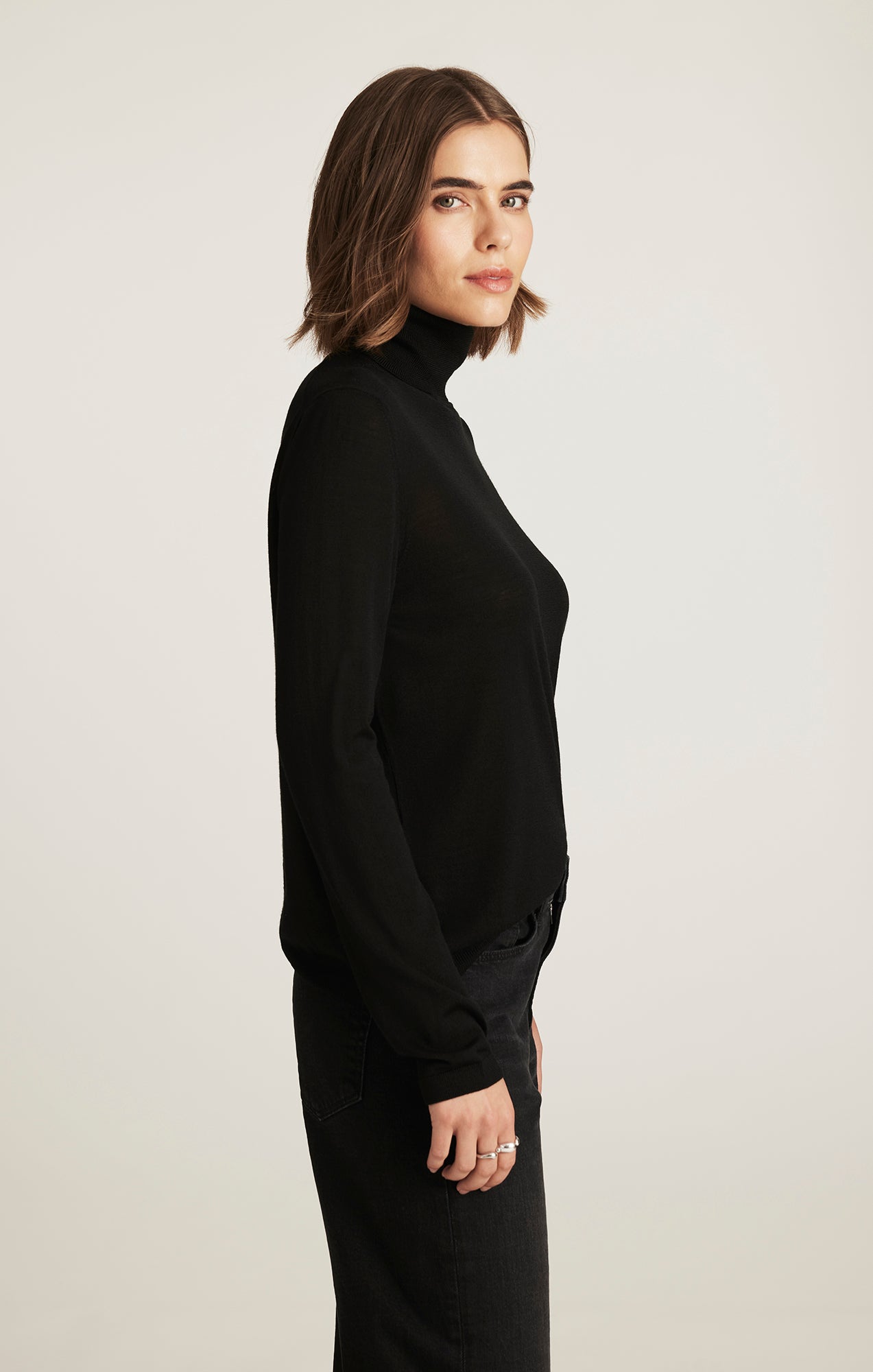 EDITION WOOL TURTLENECK SWEATER IN BLACK - Mavi Jeans