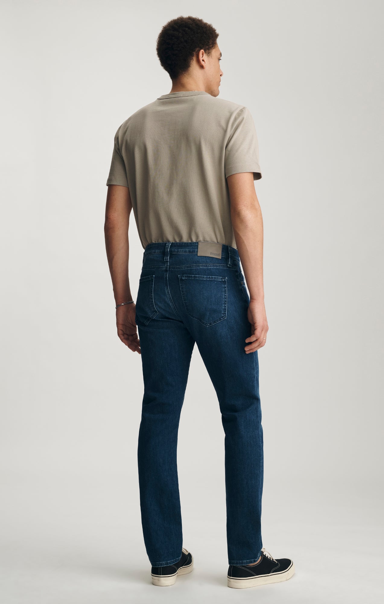 MARCUS SLIM STRAIGHT LEG IN DARK AIR-LITE