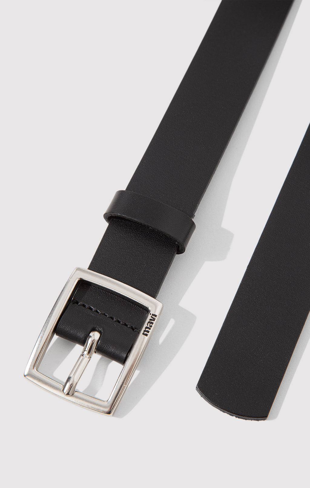LEATHER SQUARE BUCKLE BELT IN BLACK - Mavi Jeans