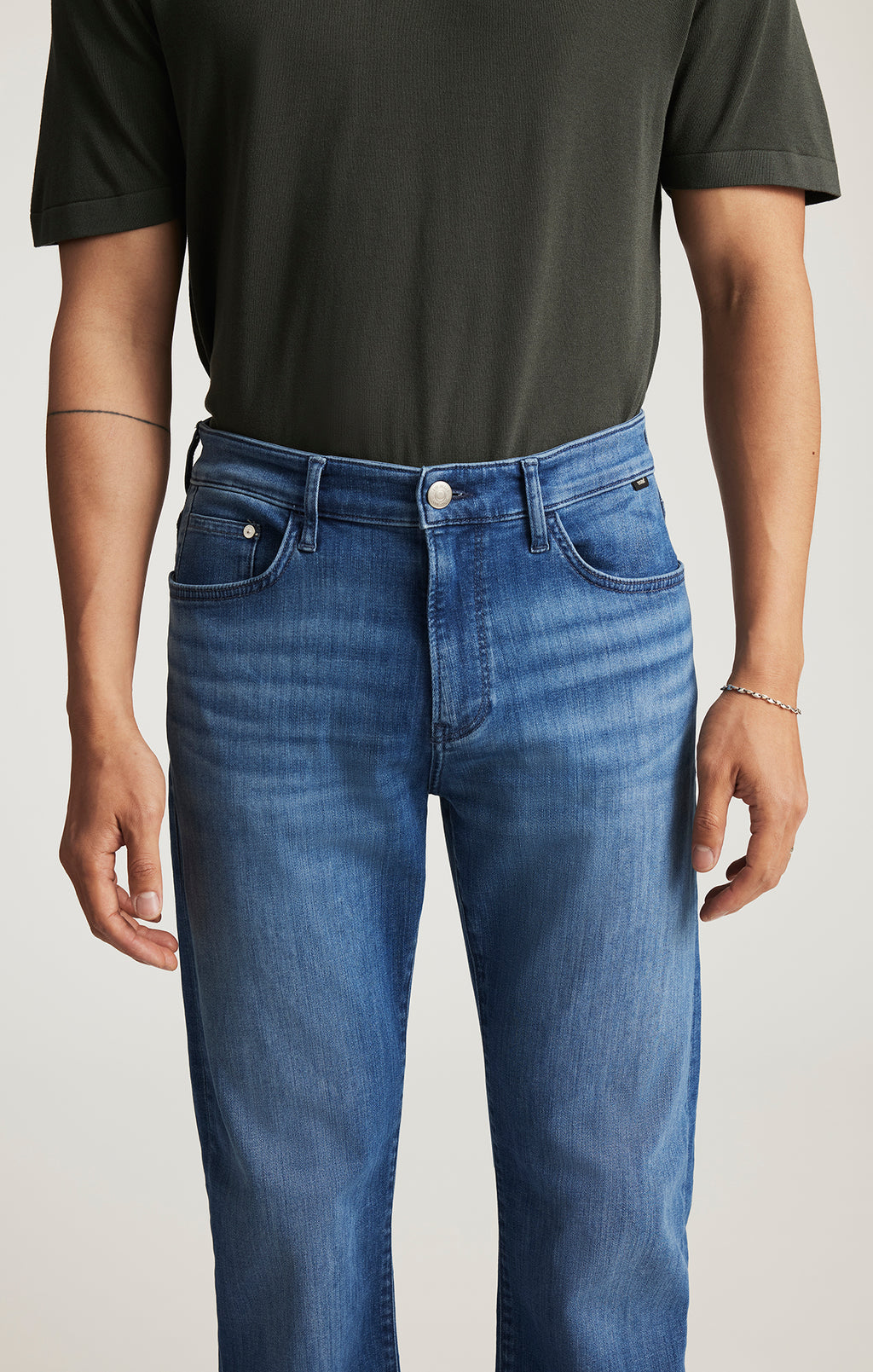 ZACH STRAIGHT LEG IN MID BRUSHED FEATHER BLUE - Mavi Jeans