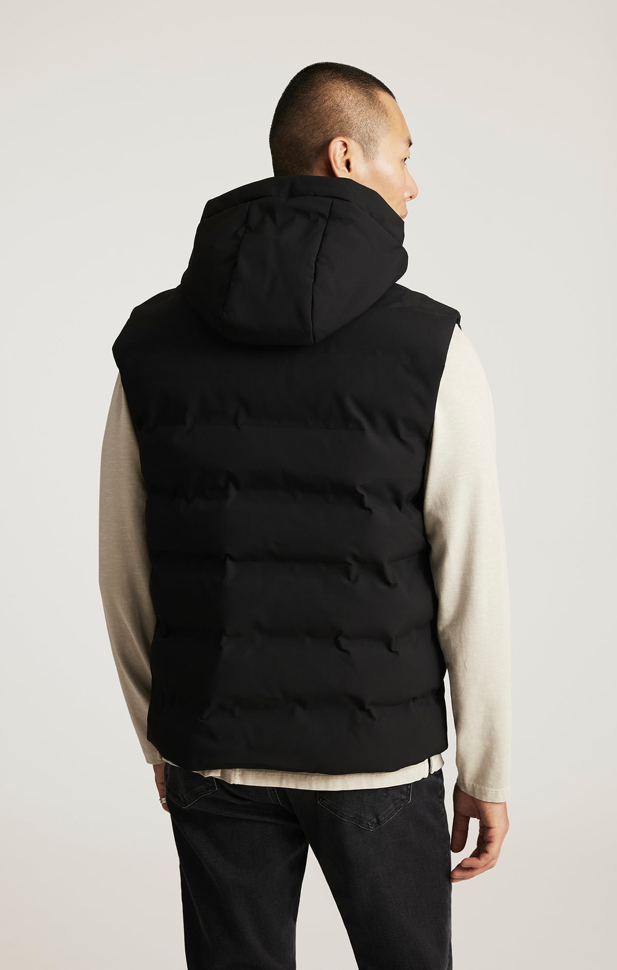HOODED VEST IN JET BLACK - Mavi Jeans