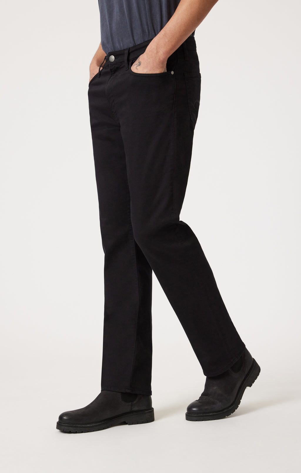 ZACH STRAIGHT LEG IN BLACK FEATHER BLUE - Mavi Jeans