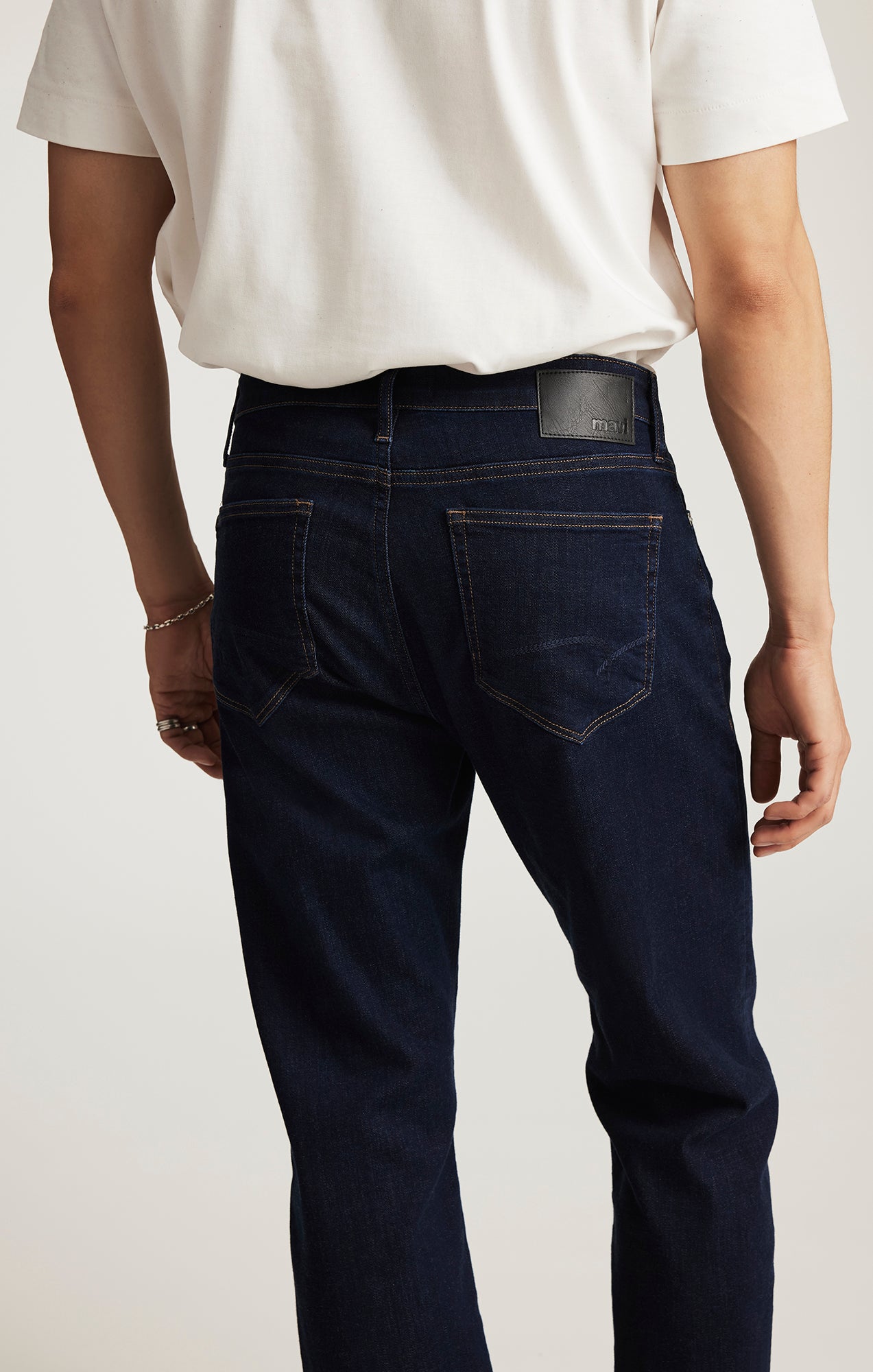 ZACH STRAIGHT LEG IN RINSE FEATHER BLUE - Mavi Jeans