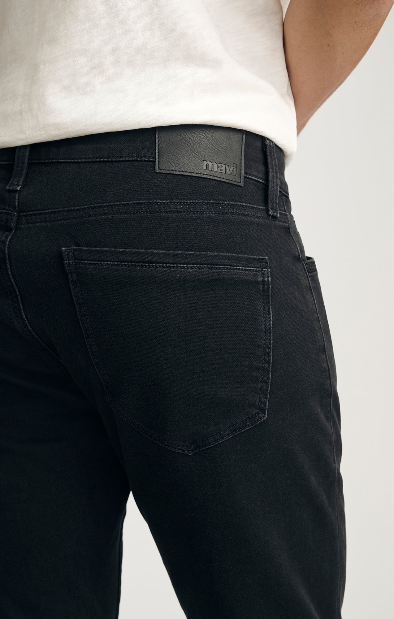 JAKE SLIM LEG IN SMOKE EXPLORER - Mavi Jeans