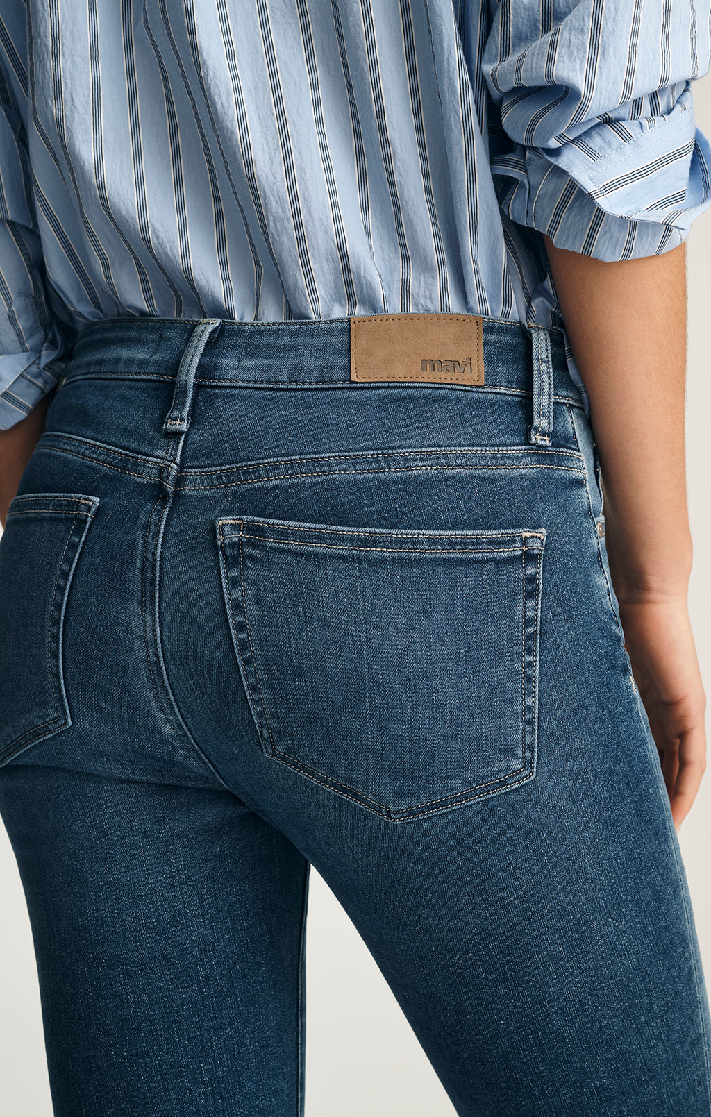 TESS SKINNY IN DARK BRUSHED FEATHER LUXE - Mavi Jeans