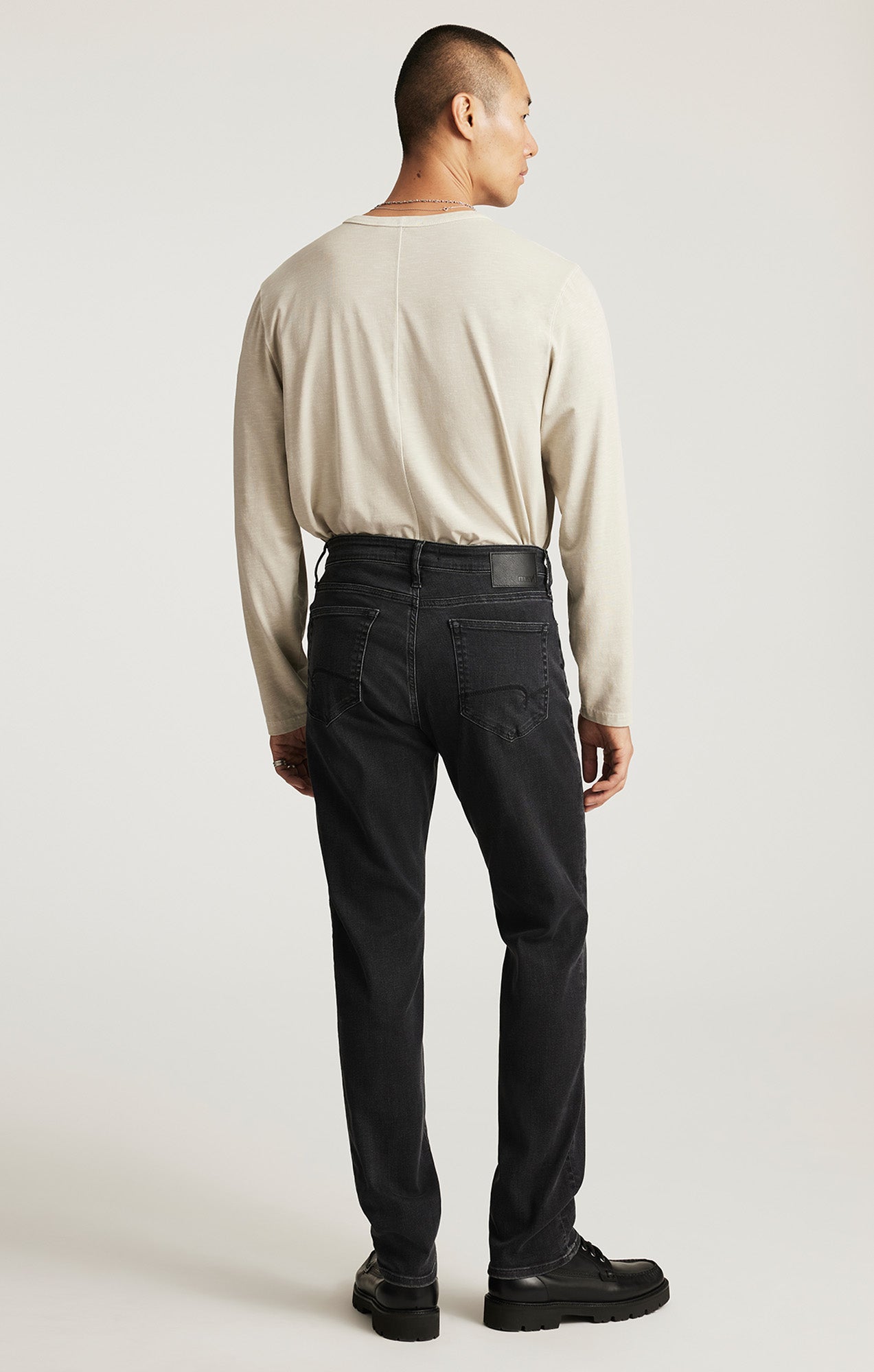 STEVE ATHLETIC FIT IN DARK SMOKE SUPERMOVE - Mavi Jeans