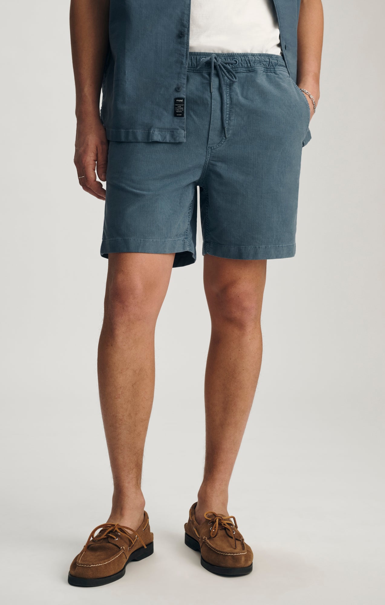 DRAWSTRING SHORTS IN FLINT STONE - Mavi Jeans