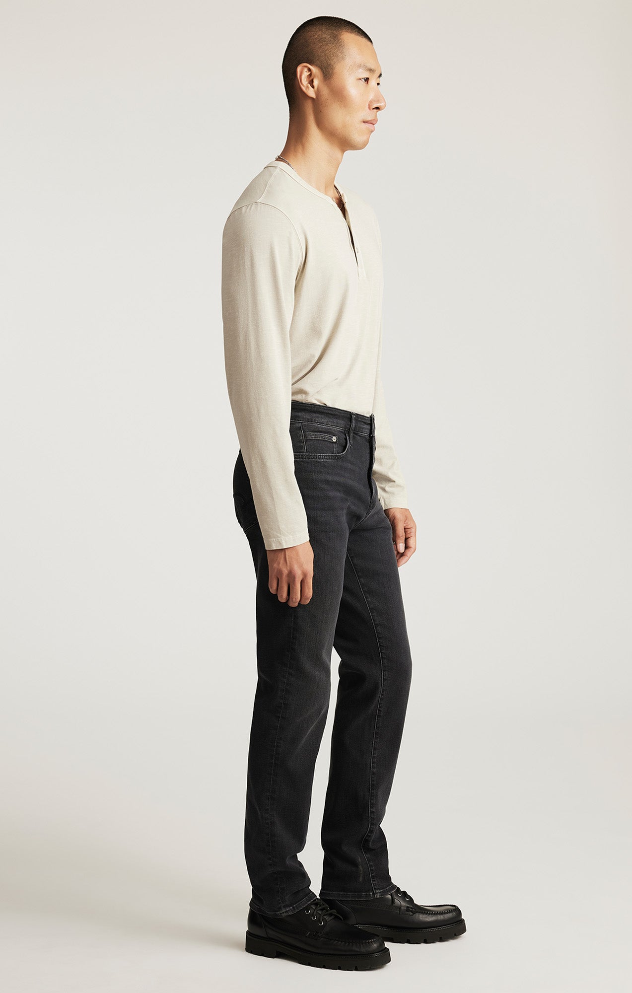 STEVE ATHLETIC FIT IN DARK SMOKE SUPERMOVE - Mavi Jeans