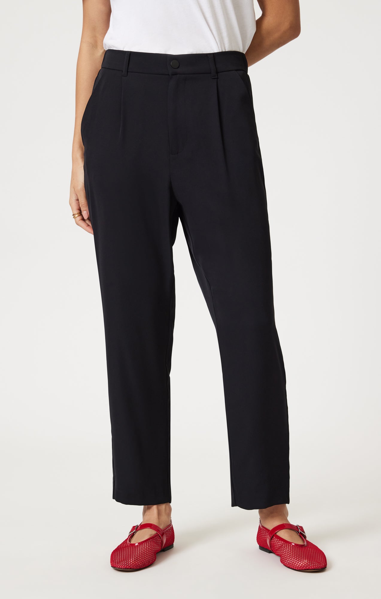 PLEATED TAPERED PANTS IN BLACK - Mavi Jeans