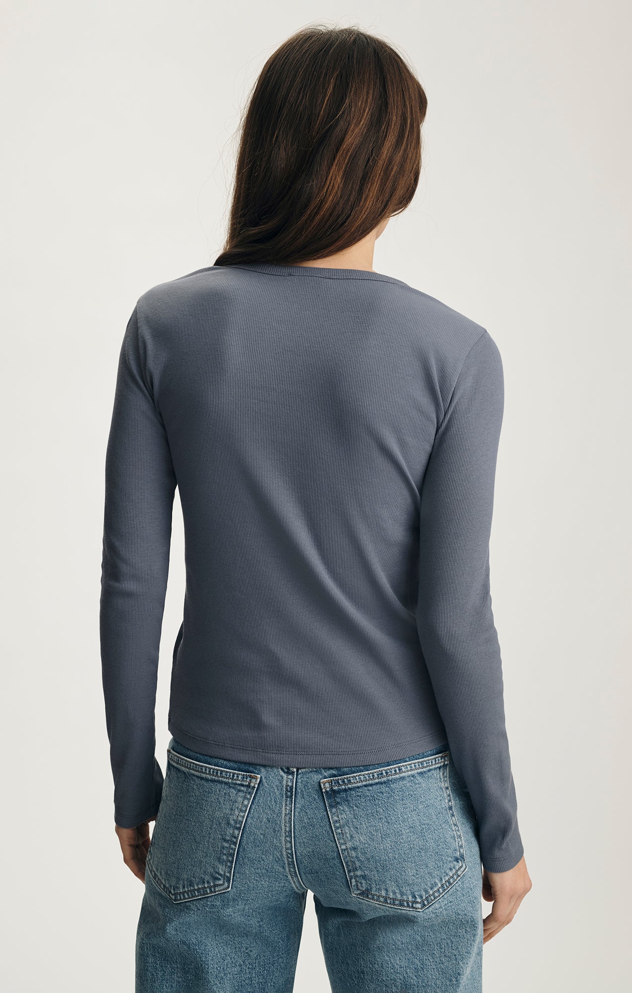 LONG SLEEVE HENLEY T-SHIRT IN GRISAILLE - Mavi Jeans