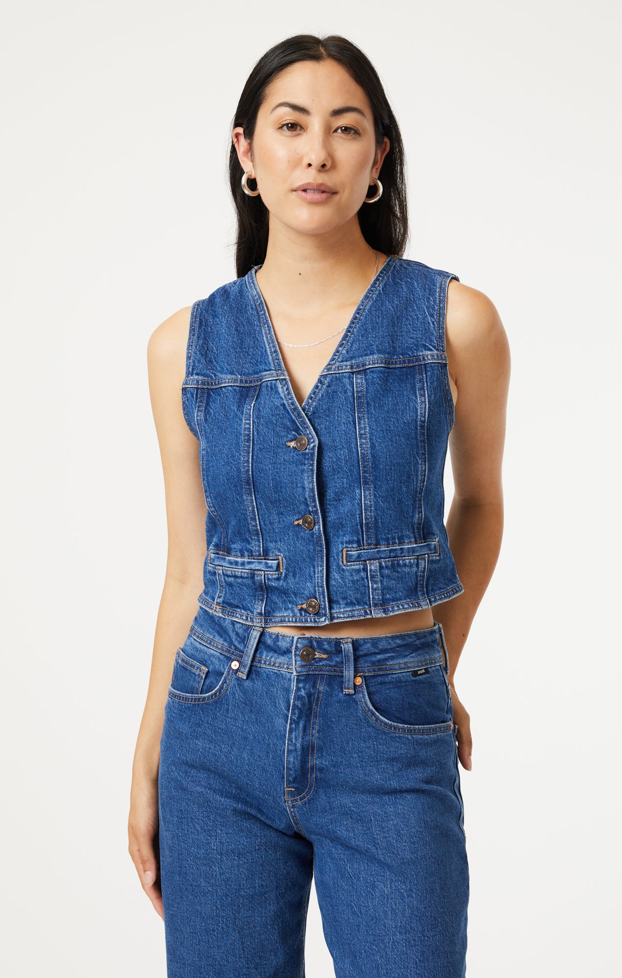 Jeans vest store