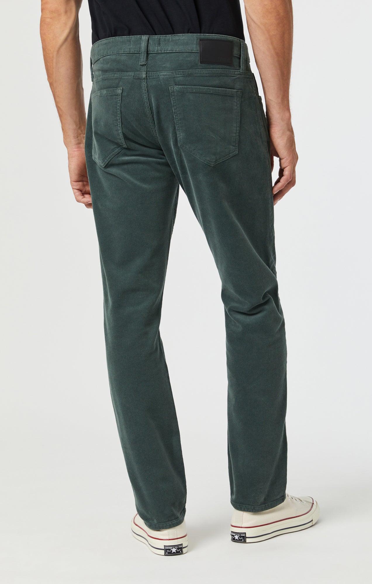 MARCUS SLIM STRAIGHT LEG IN EVERGREEN CORD - Mavi Jeans