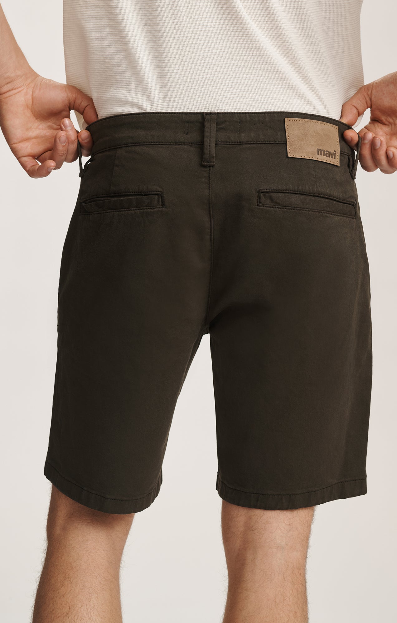 JACOB CROP SHORTS IN DARK GREEN TWILL - Mavi Jeans