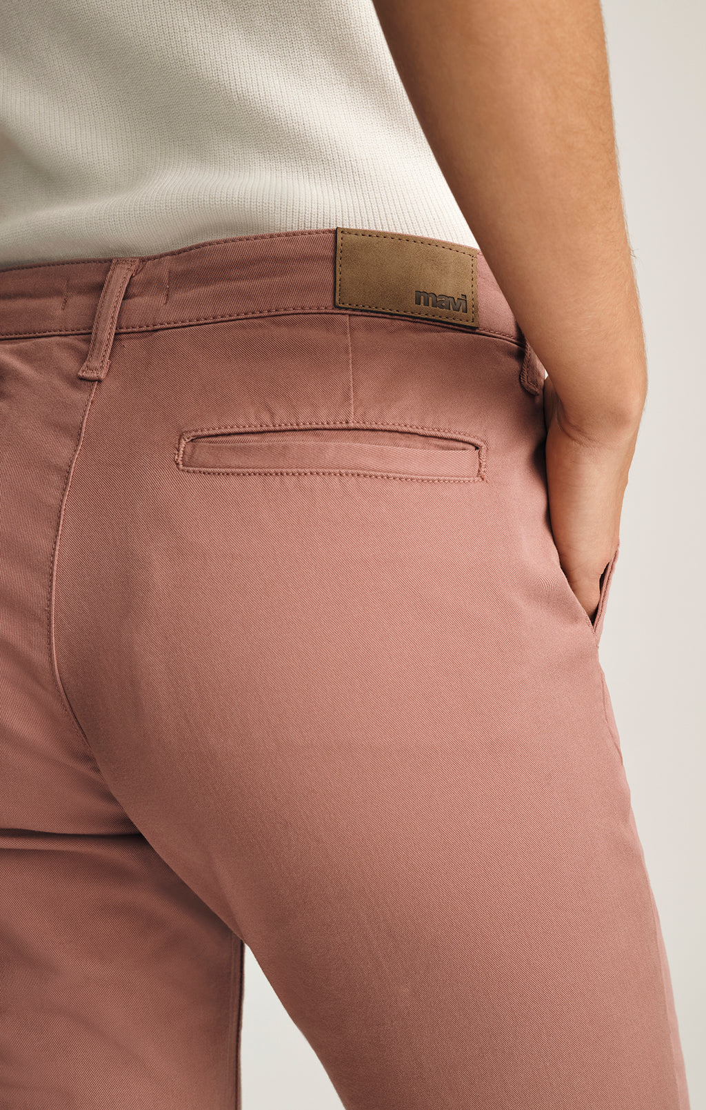 KATHLEEN SLIM CHINO IN OLD MAGENTA TWILL - Mavi Jeans