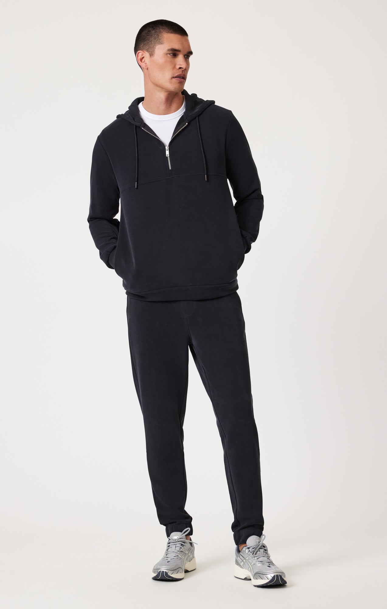 QUARTER ZIP HOODIE IN JET BLACK - Mavi Jeans