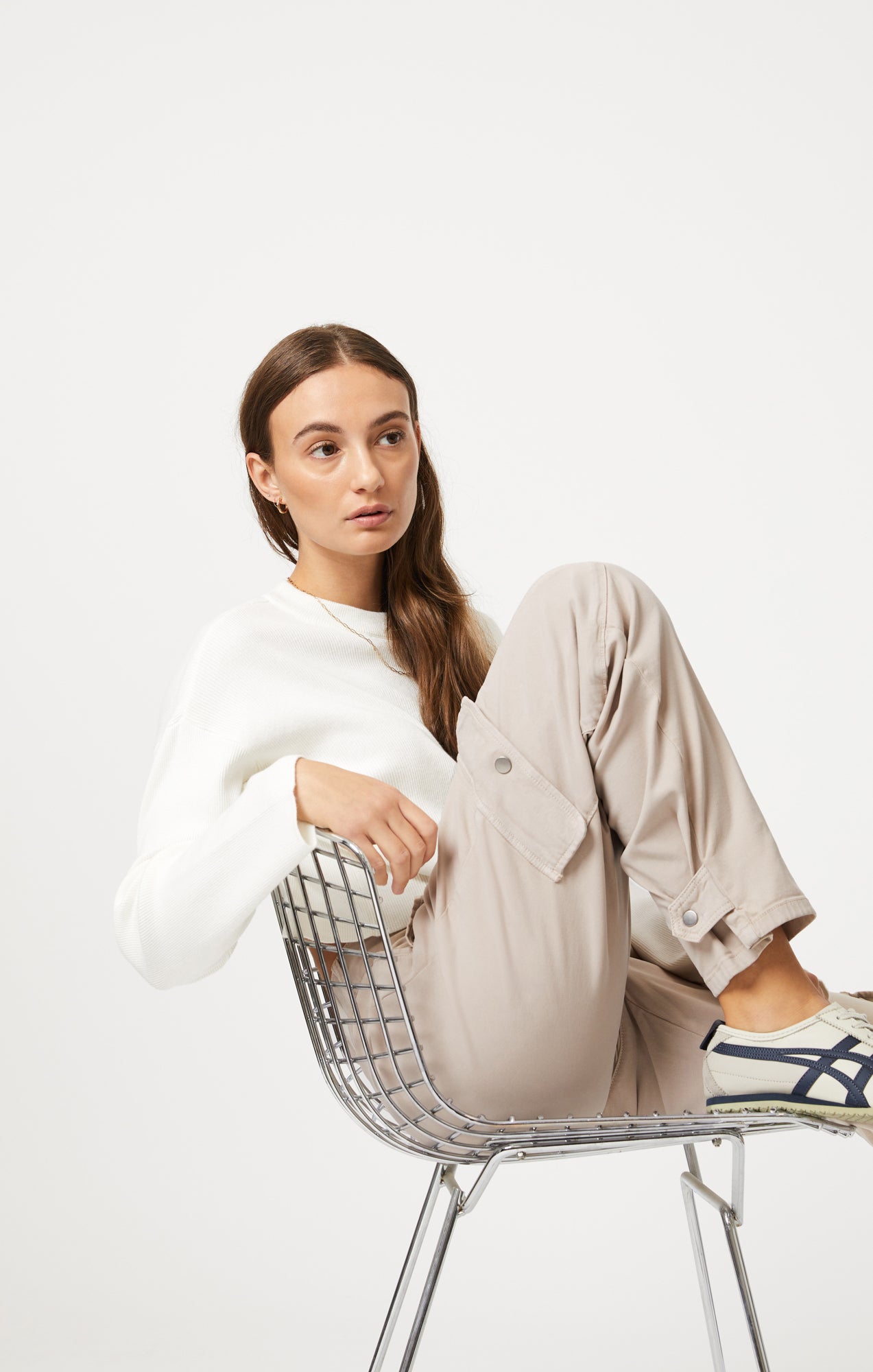 ELSIE CARGO PANTS IN SILVER GREY LUXE TWILL - Mavi Jeans