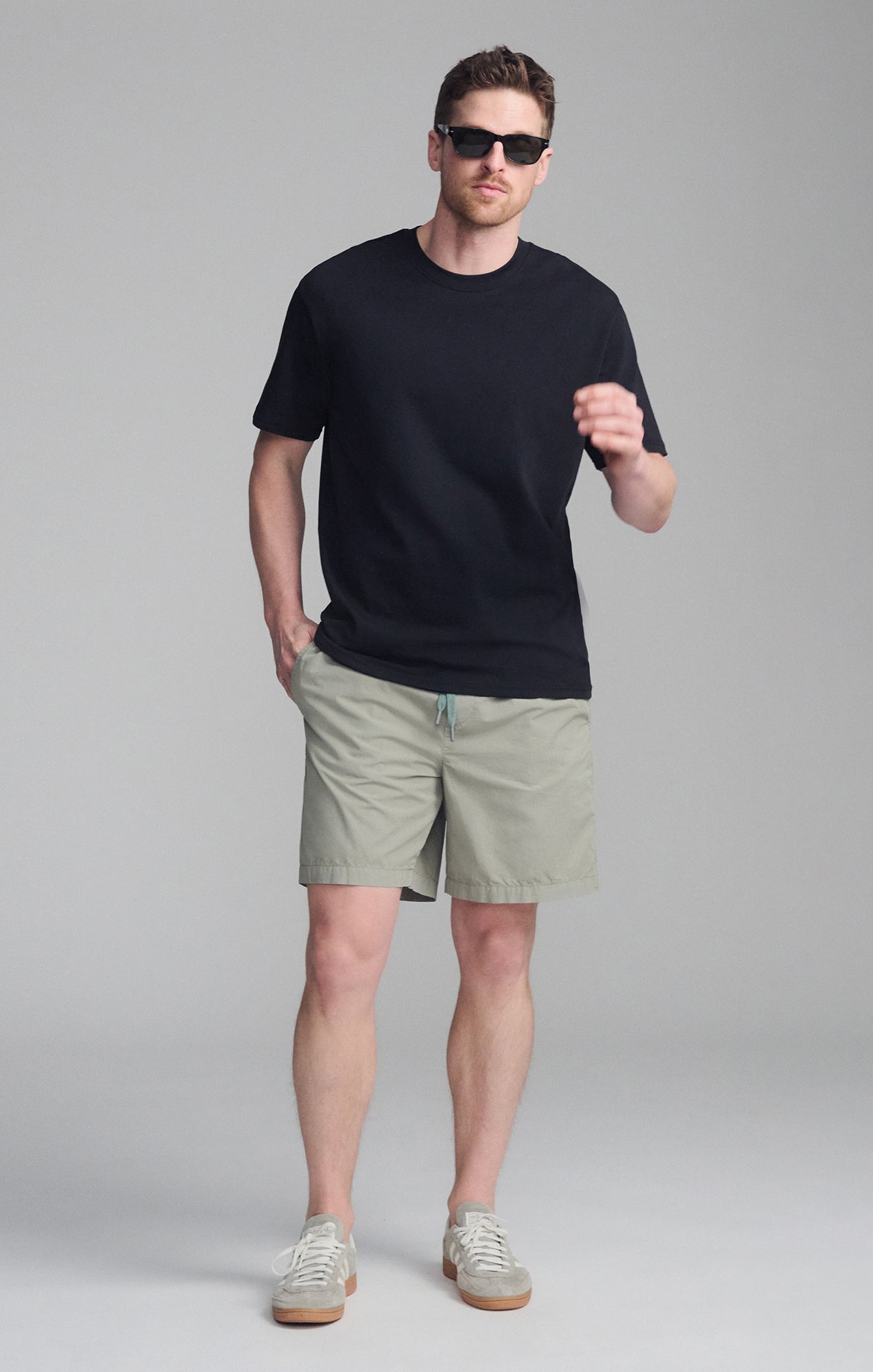 SPORTY DRAWSTRING SHORTS IN SHADOW - Mavi Jeans
