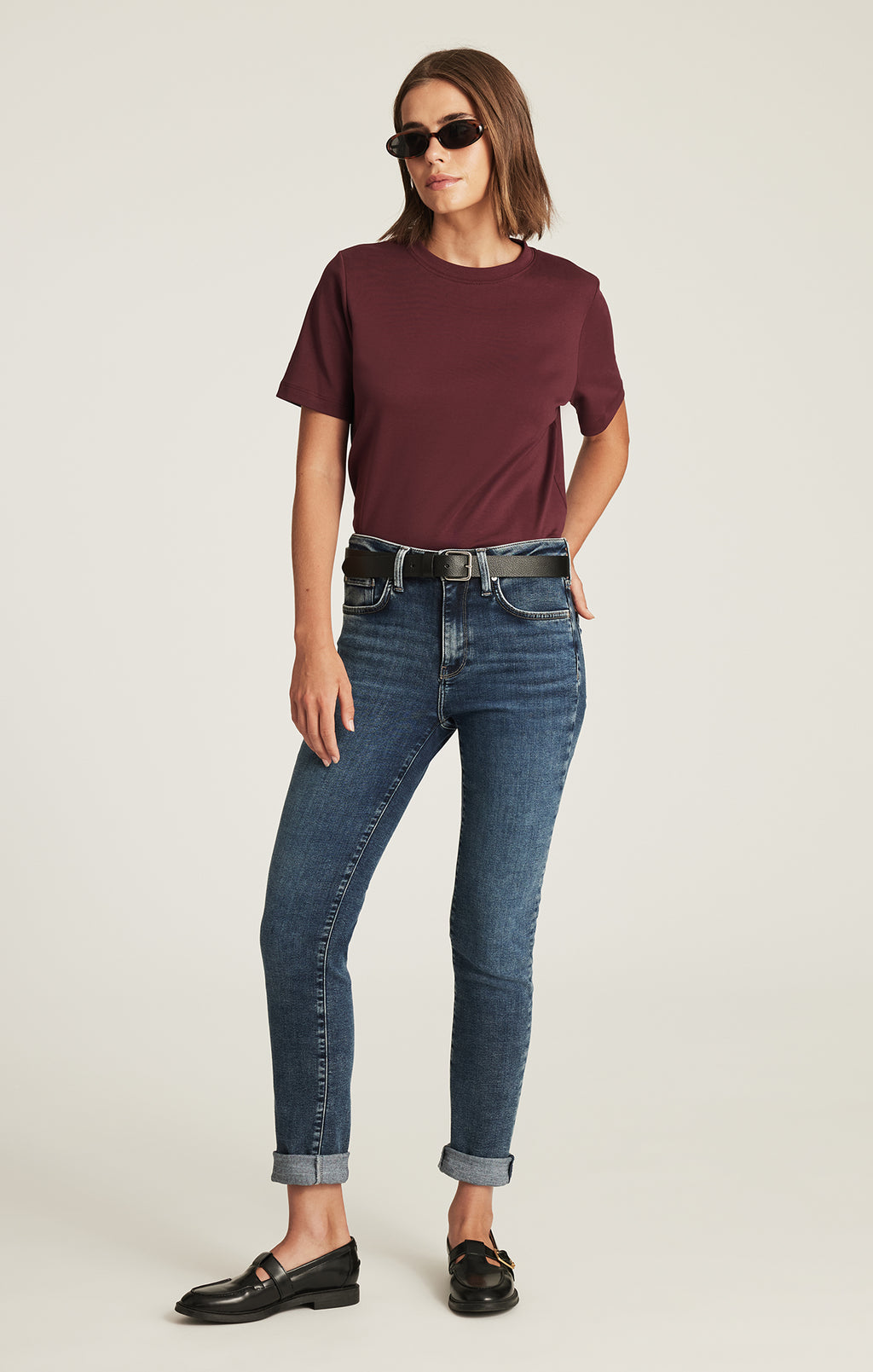 BASIC CREW NECK T-SHIRT IN WINDSOR WINE