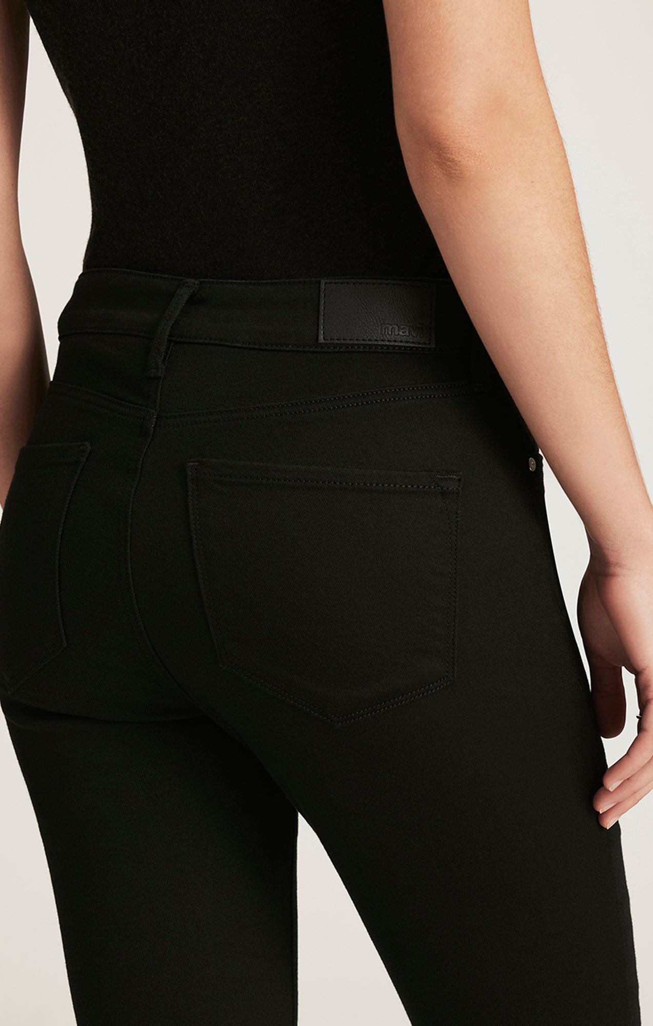 MOLLY BOOTCUT IN BLACK SUPERSOFT - Mavi Jeans