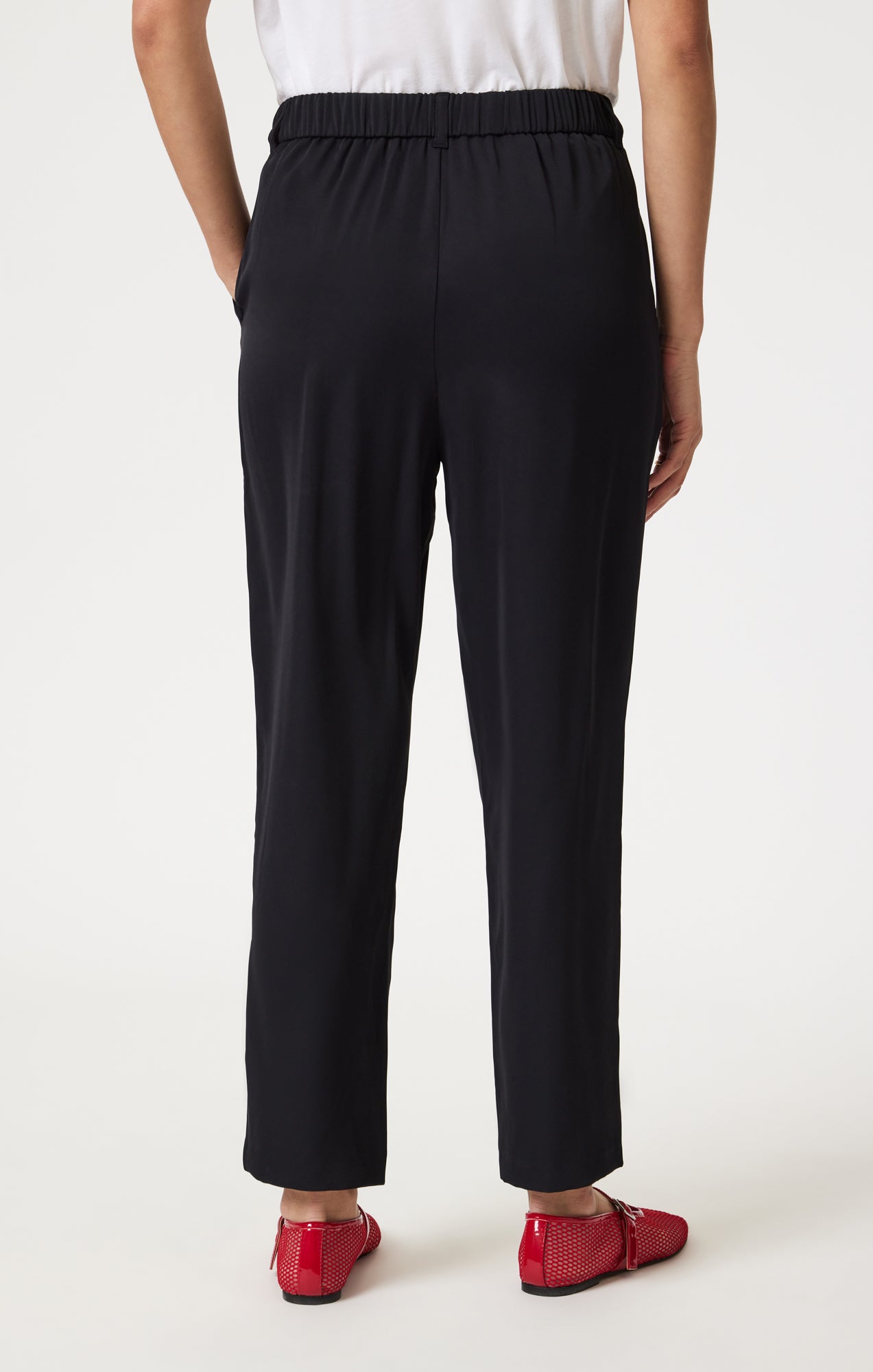 PLEATED TAPERED PANTS IN BLACK - Mavi Jeans